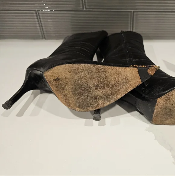 Roberto Cavalli Black Leather Heeled Boots - Picture 4 of 15